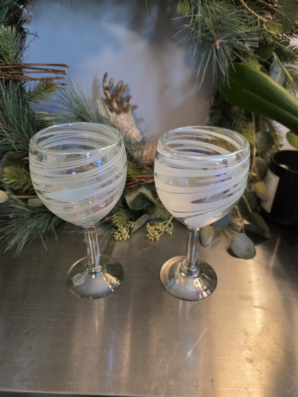 Mexican Hand-Blown White Swirl Stemmed Wine Glass - Set of 2